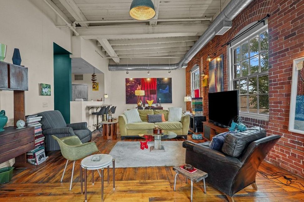 302 Pearl Street 201