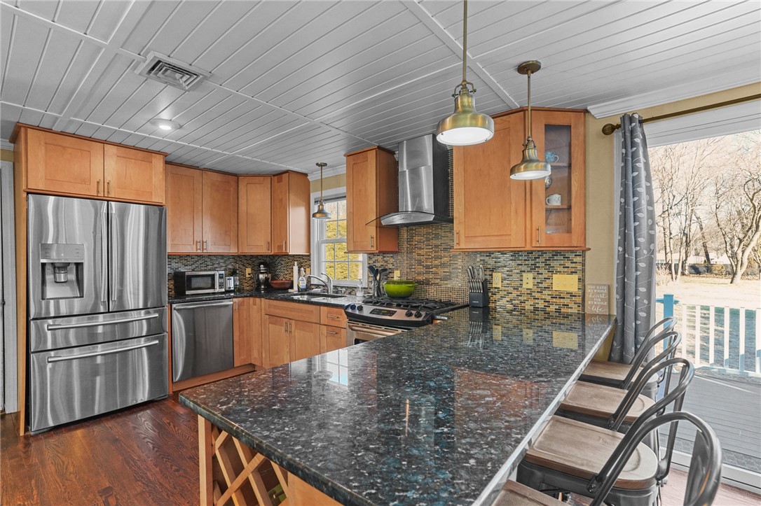 112 Greenwich Avenue