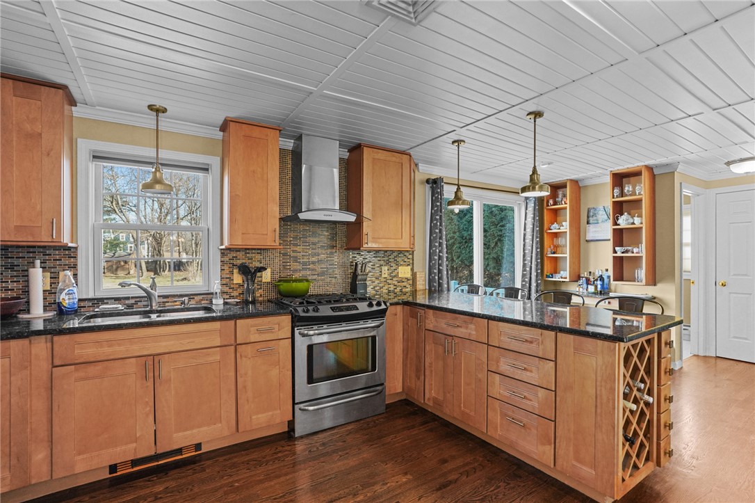 112 Greenwich Avenue
