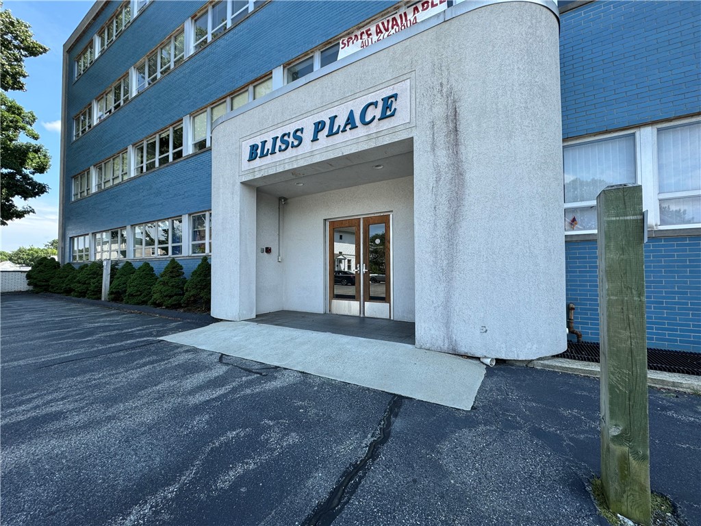 245 Waterman Street 201