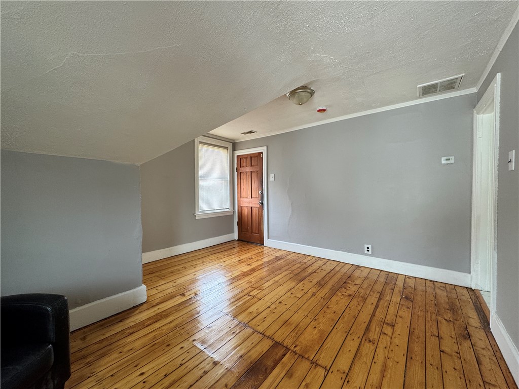 910 Atwells Avenue 3