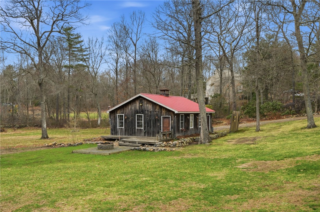 71 Rolling Hill Drive