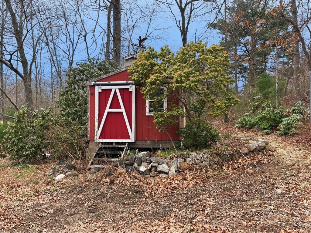 71 Rolling Hill Drive