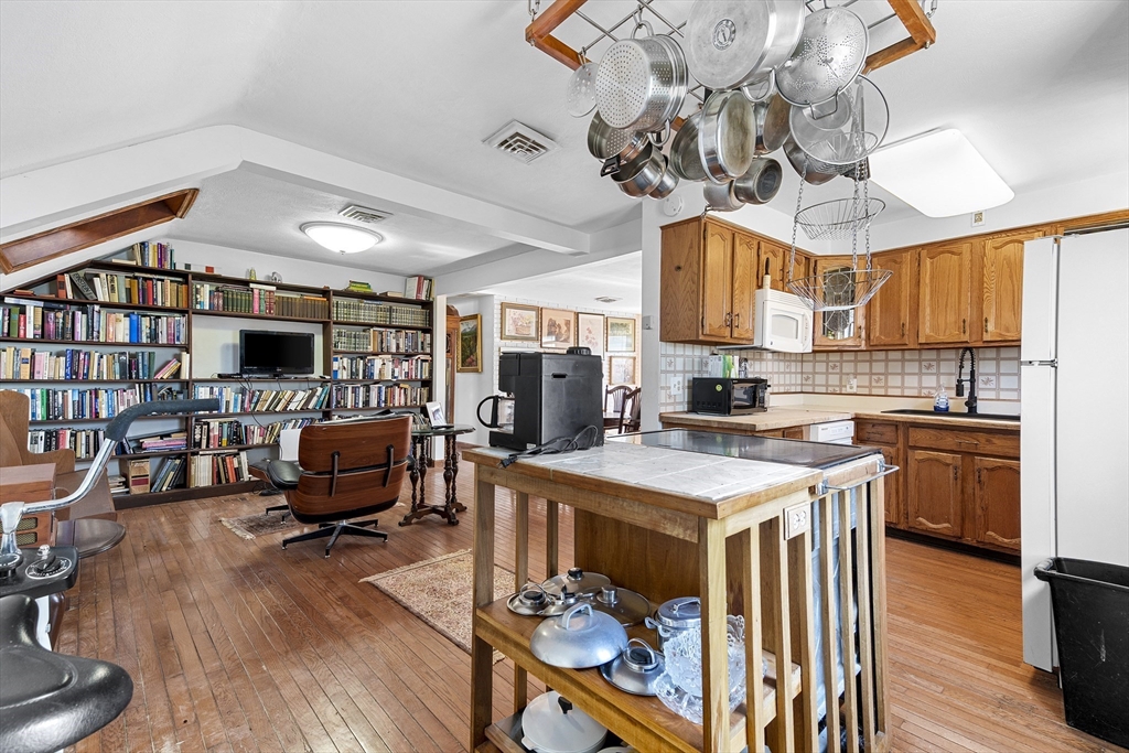 151 Winthrop St