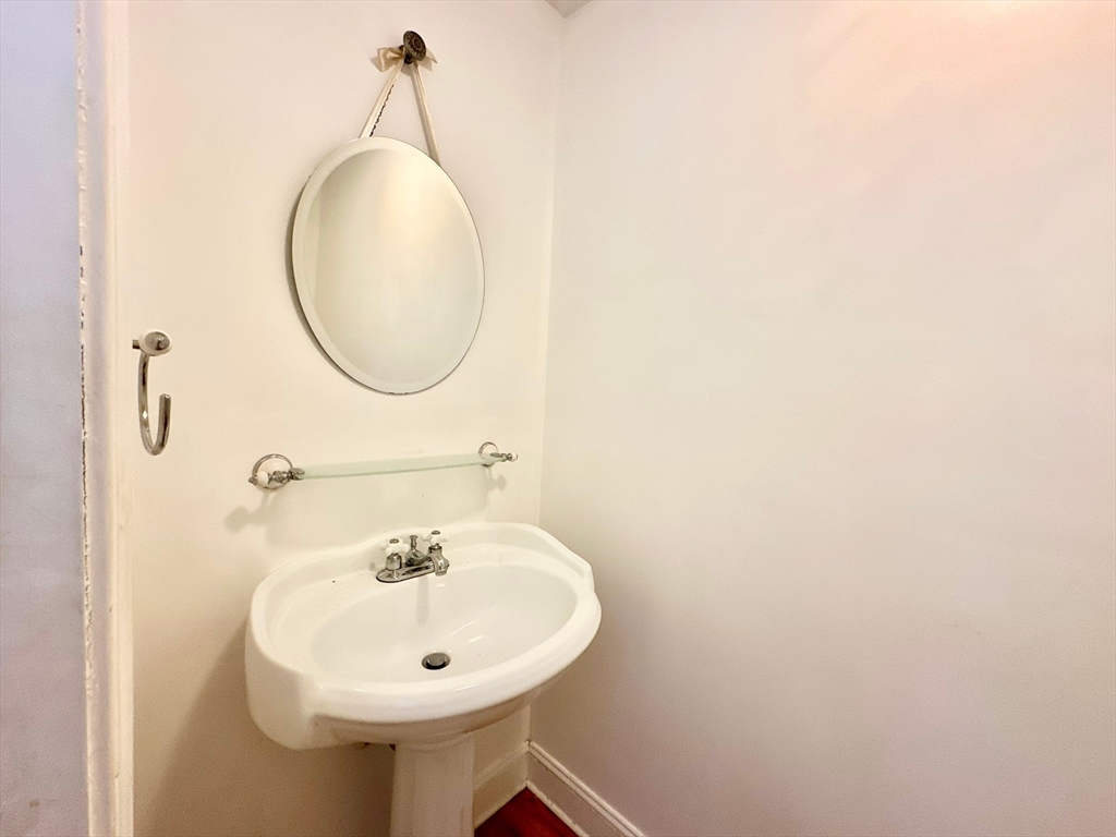 55 Williams St # 502