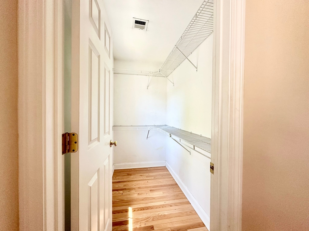 55 Williams St # 502