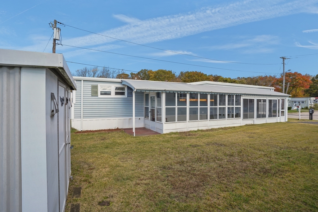 53 Liberty Dr, Attleboro