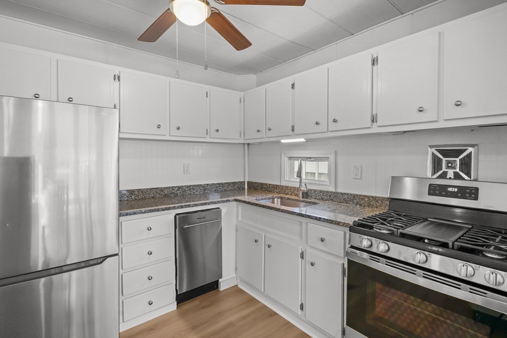 53 Liberty Dr, Attleboro