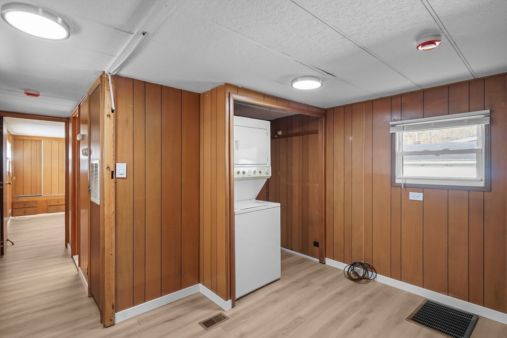 53 Liberty Dr, Attleboro