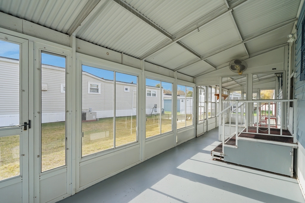 53 Liberty Dr, Attleboro