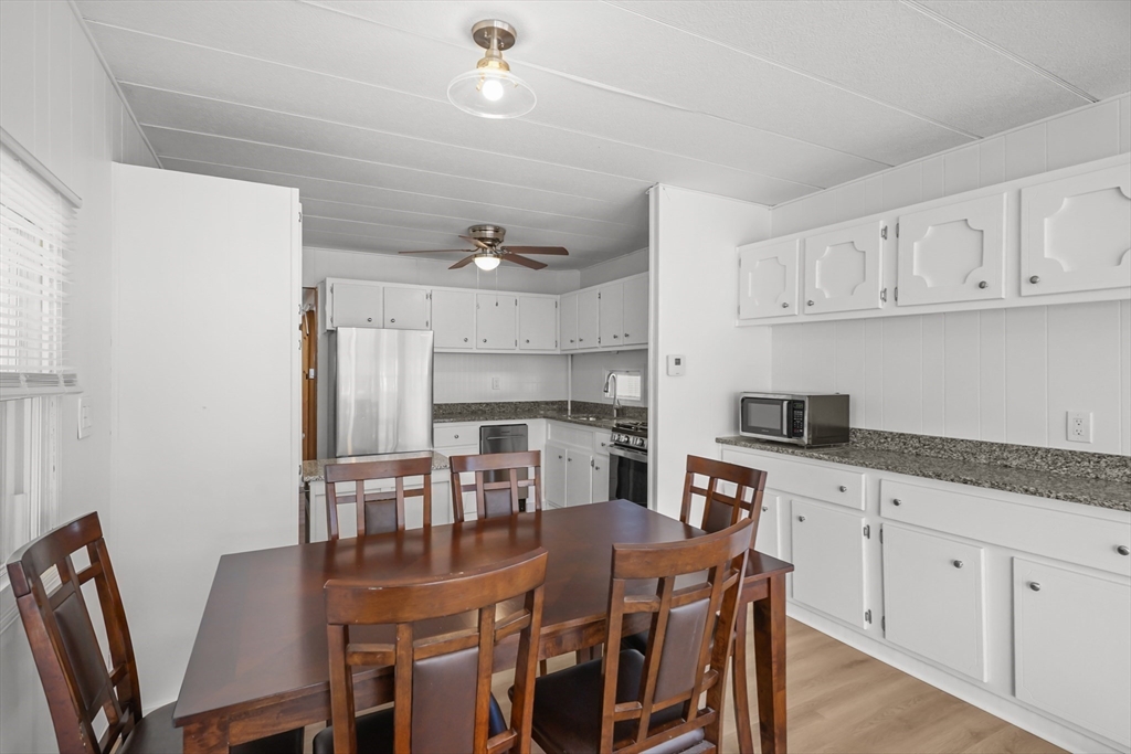 53 Liberty Dr, Attleboro