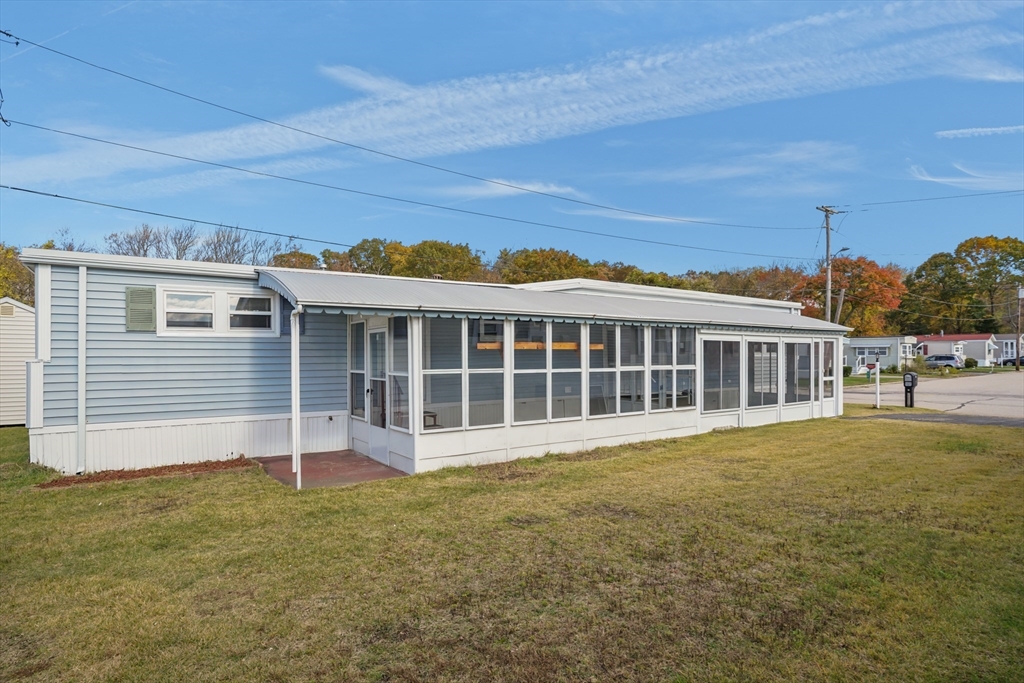 53 Liberty Dr, Attleboro