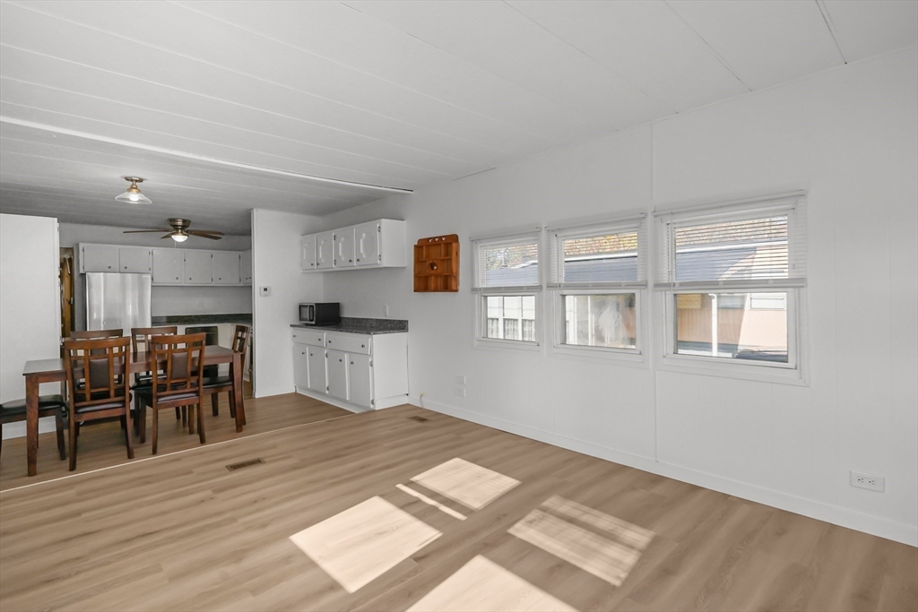 53 Liberty Dr, Attleboro