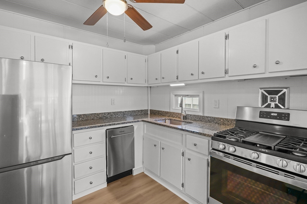 53 Liberty Dr, Attleboro