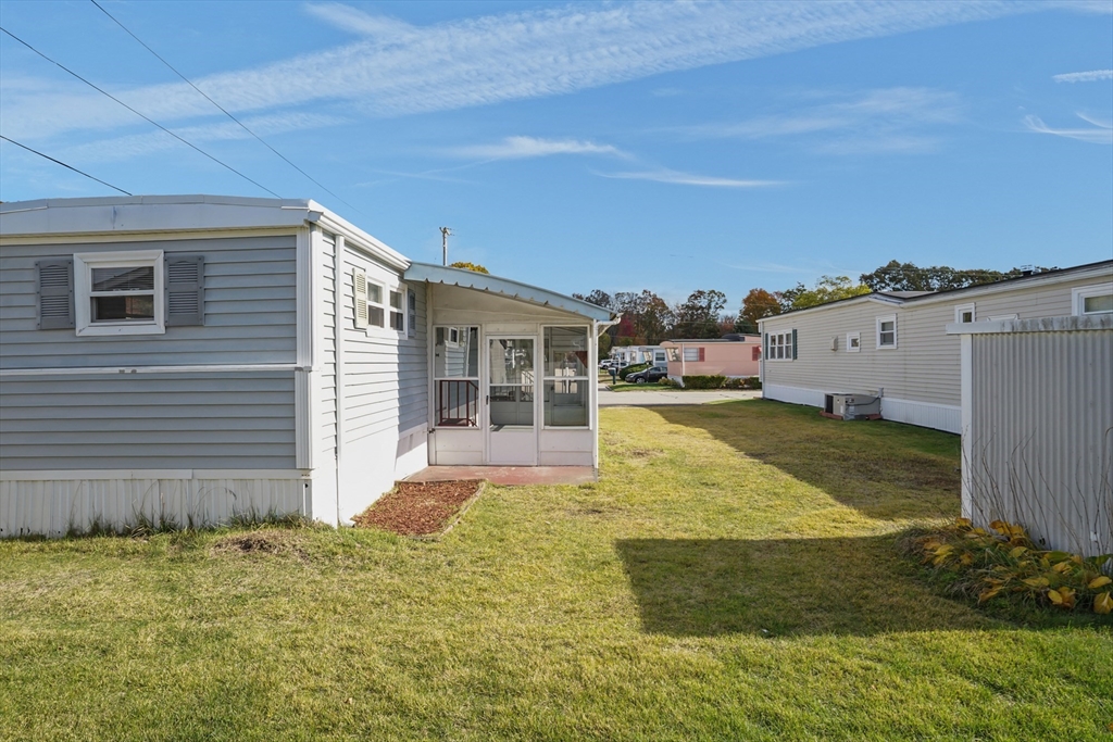 53 Liberty Dr, Attleboro