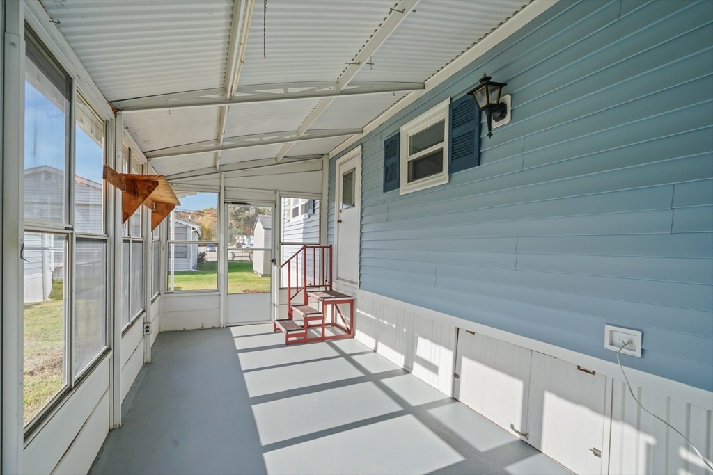 53 Liberty Dr, Attleboro