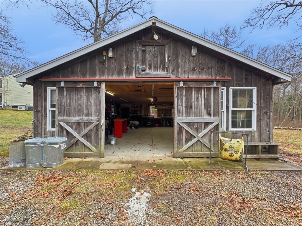 71 Rolling Hill Dr