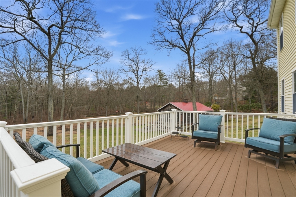 71 Rolling Hill Dr