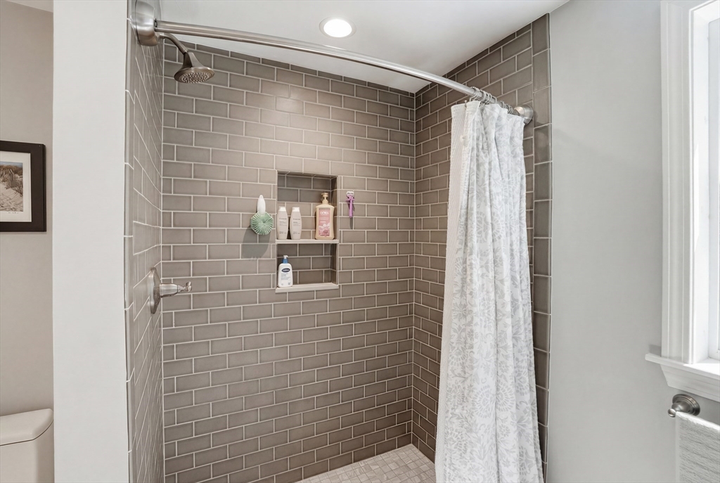 61 Stoney Weir Rd