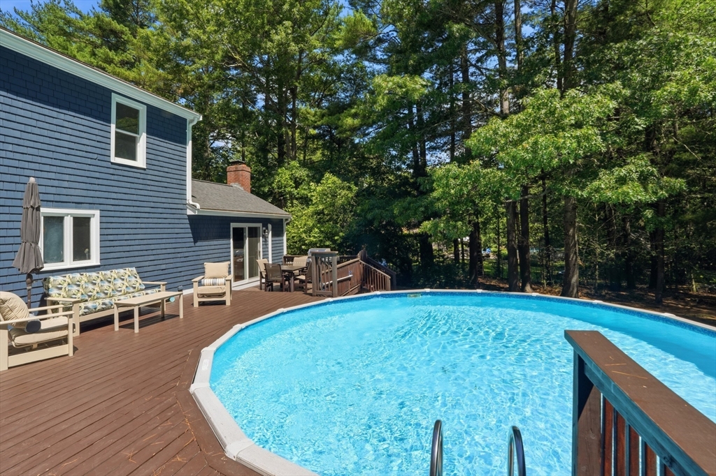 61 Stoney Weir Rd