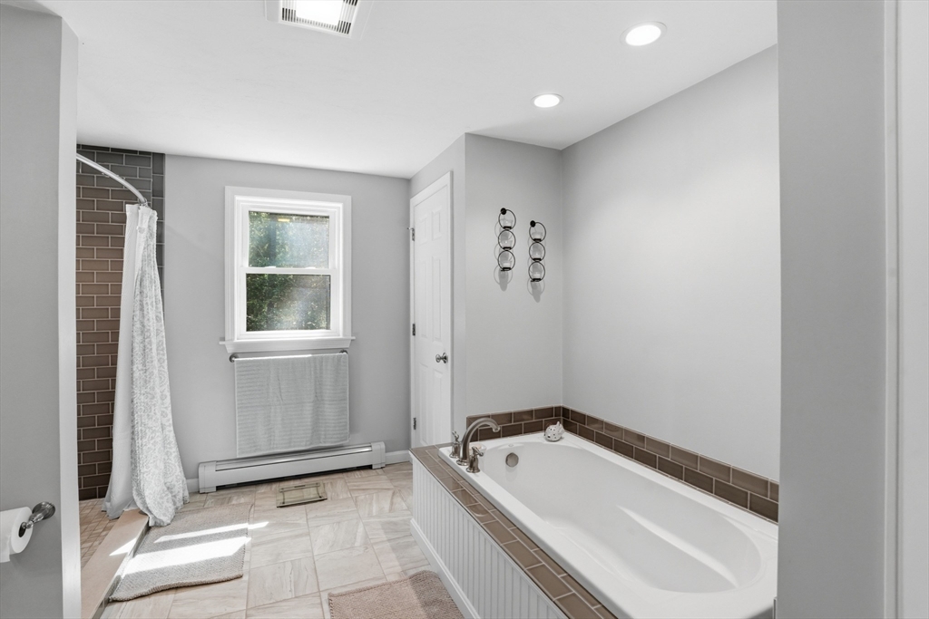 61 Stoney Weir Rd