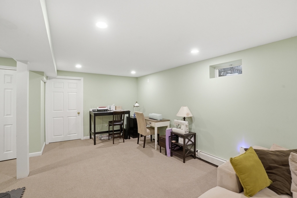 61 Stoney Weir Rd