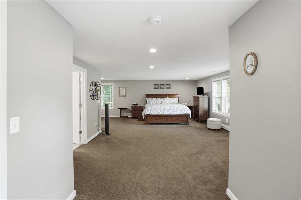 61 Stoney Weir Rd