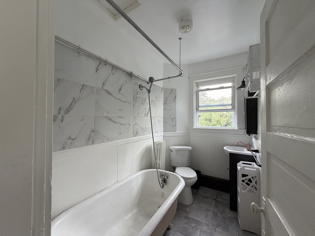 5 Bliss St # 2