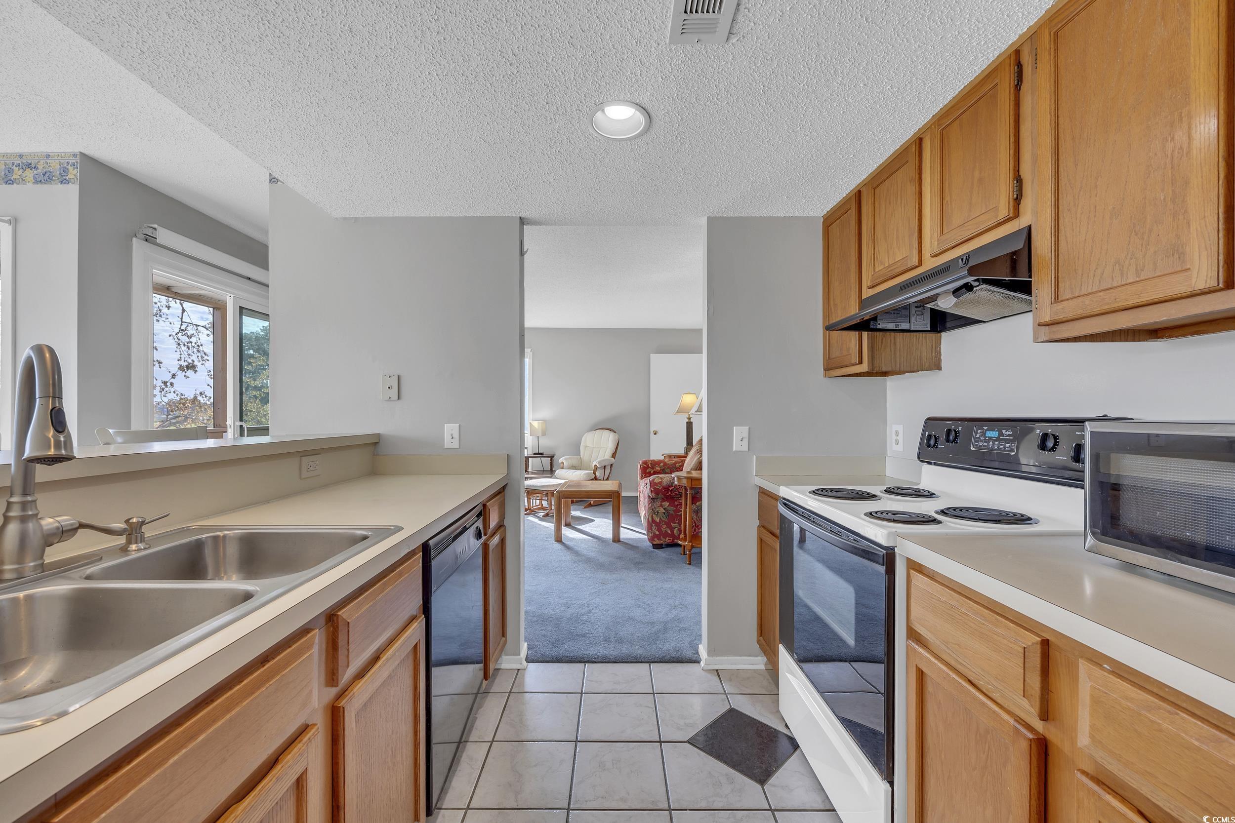 1025 Plantation Dr. W Unit: 25252