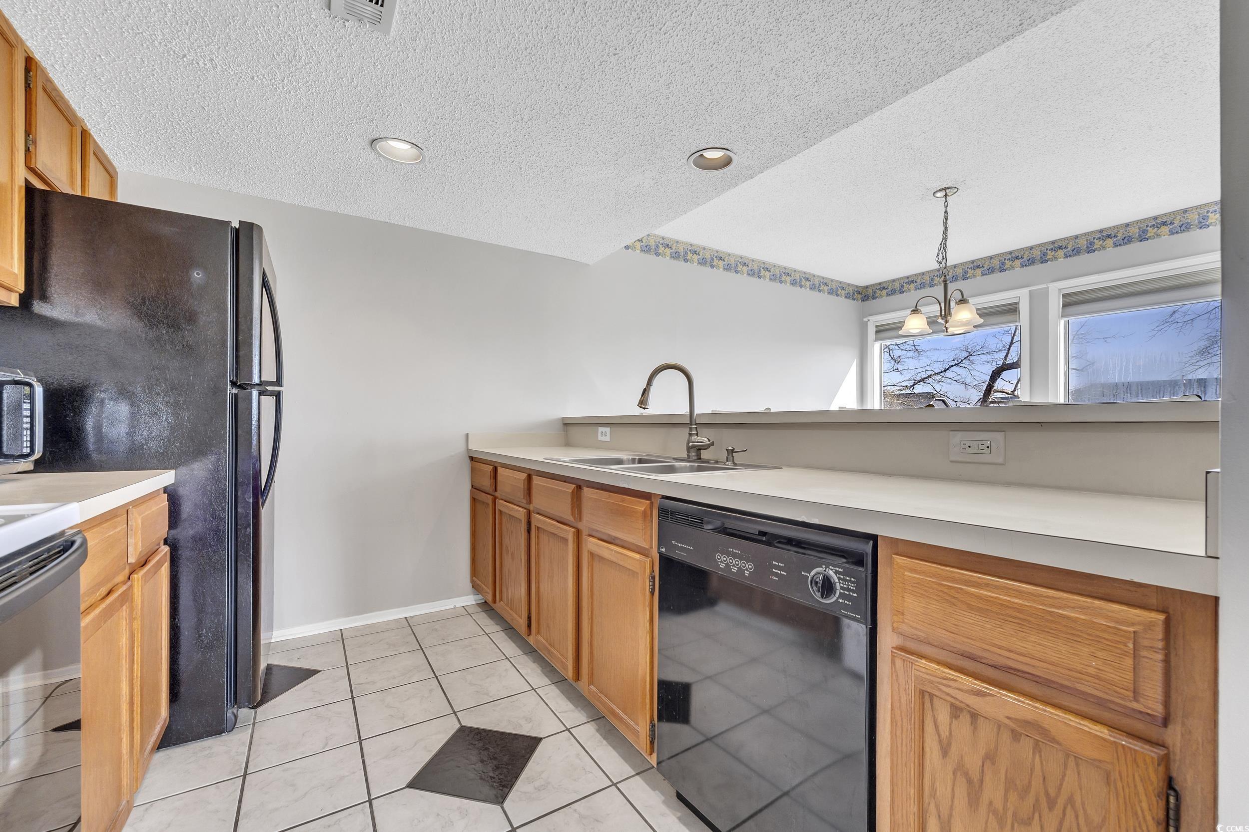 1025 Plantation Dr. W Unit: 25252