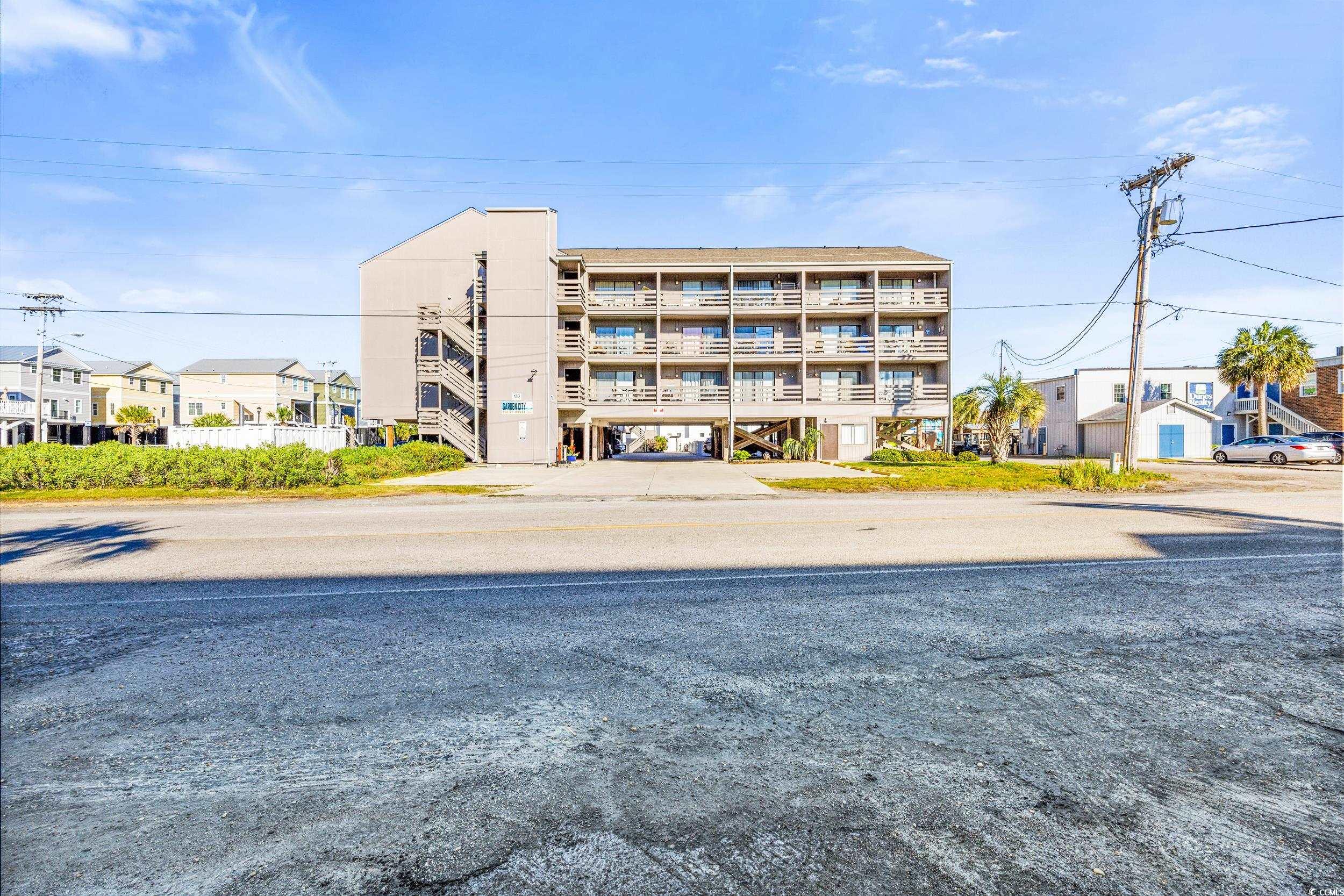 120 Dogwood Dr. N Unit: 101