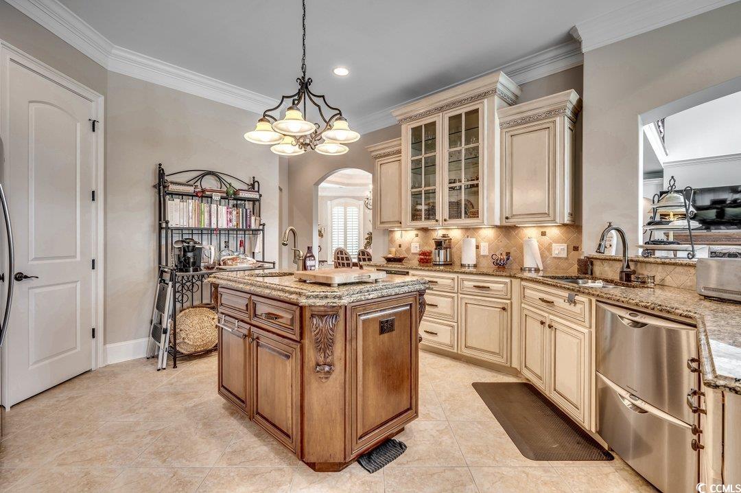 505 Sea Island Way