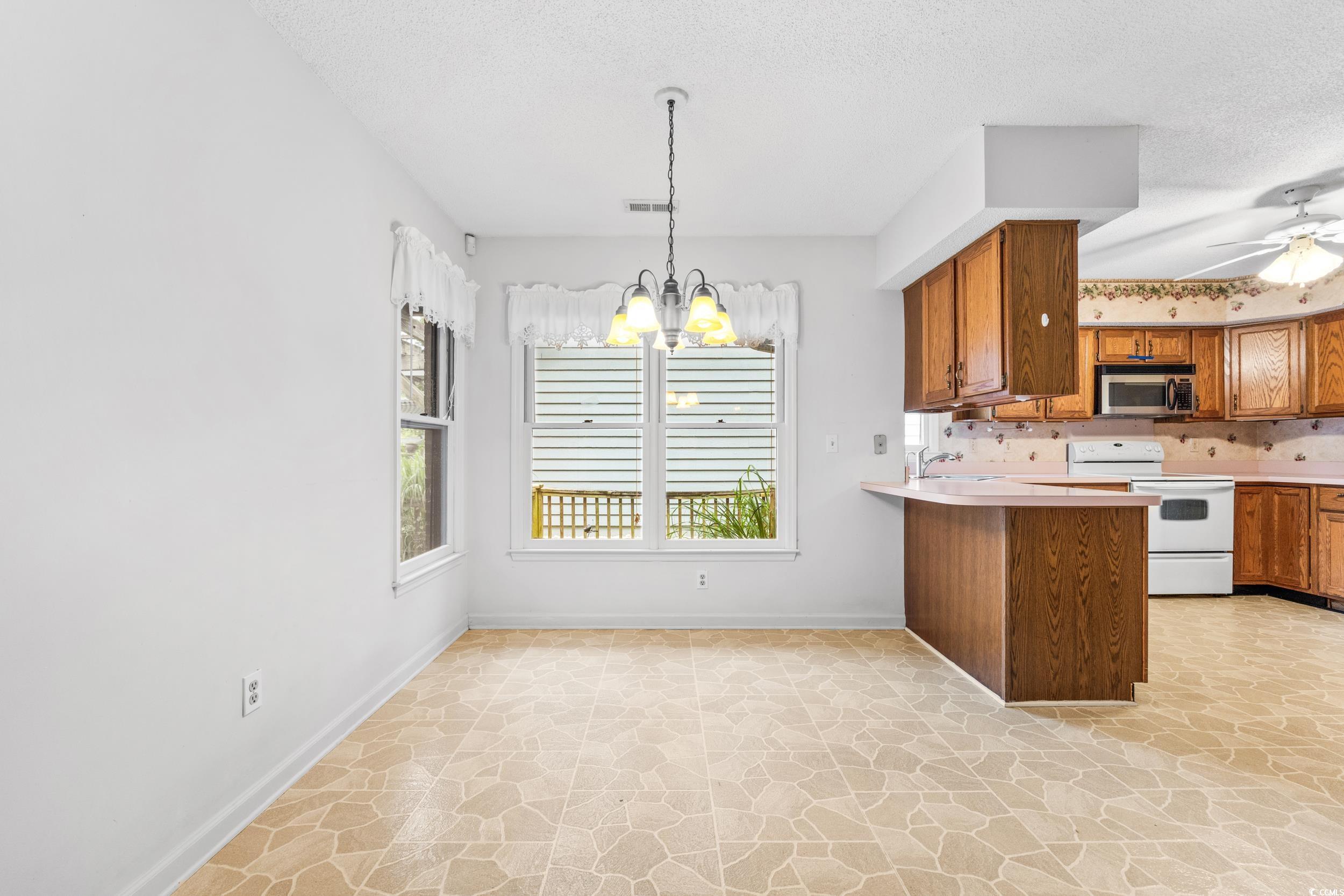 110 Boxwood Ln.