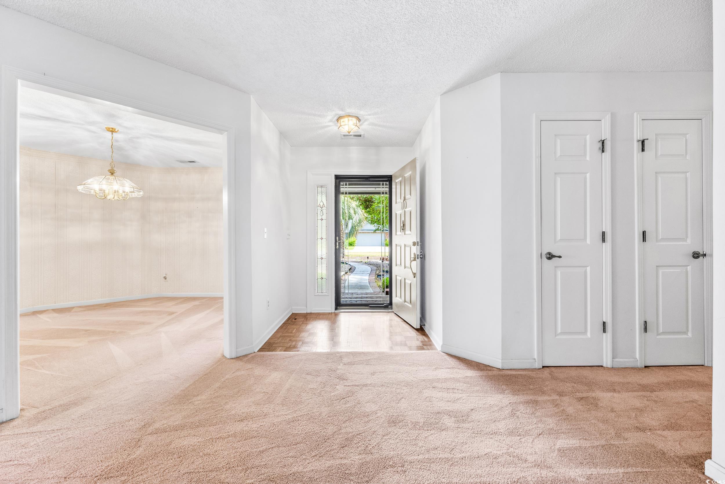 110 Boxwood Ln.