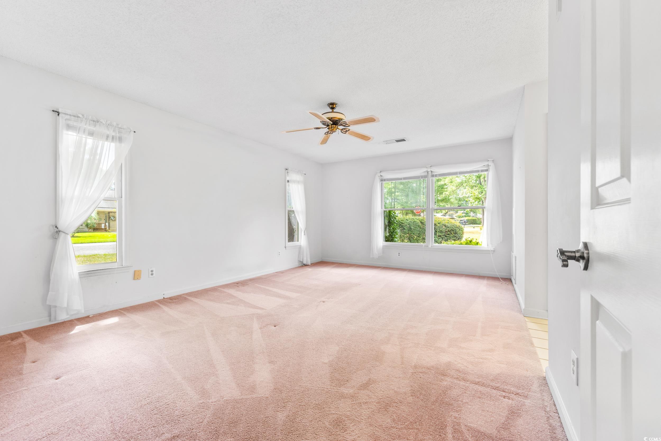 110 Boxwood Ln.