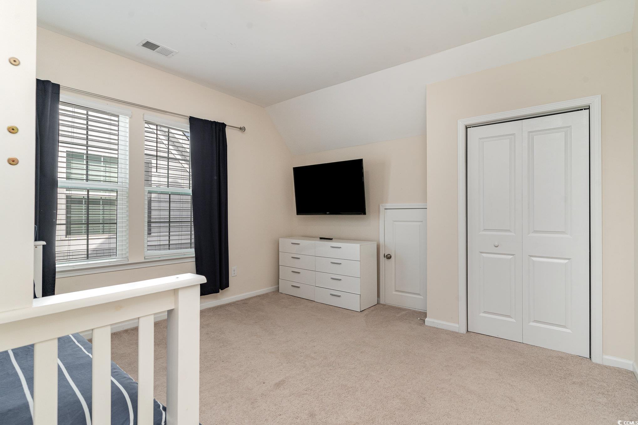 227 Gloucester Way
