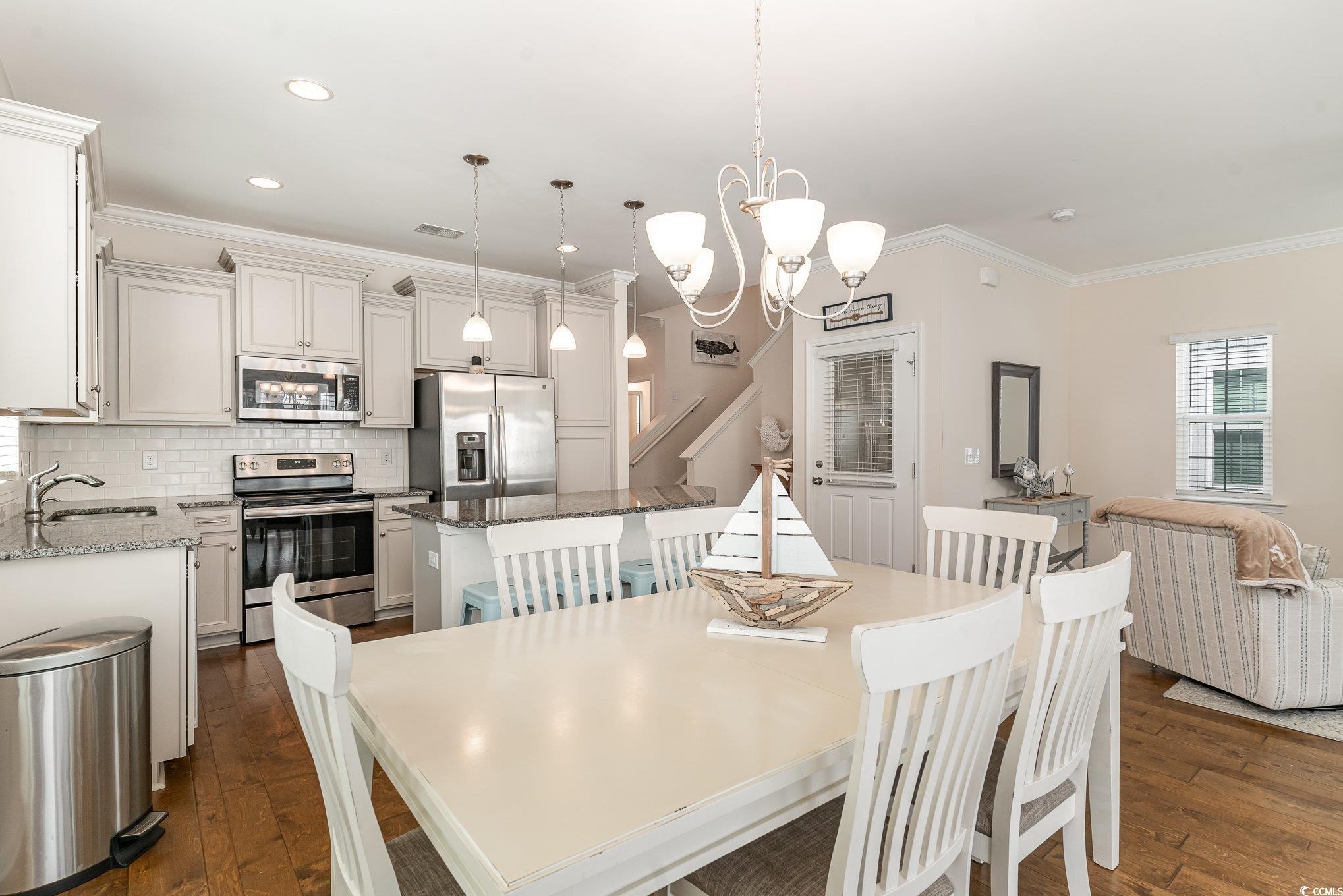 227 Gloucester Way