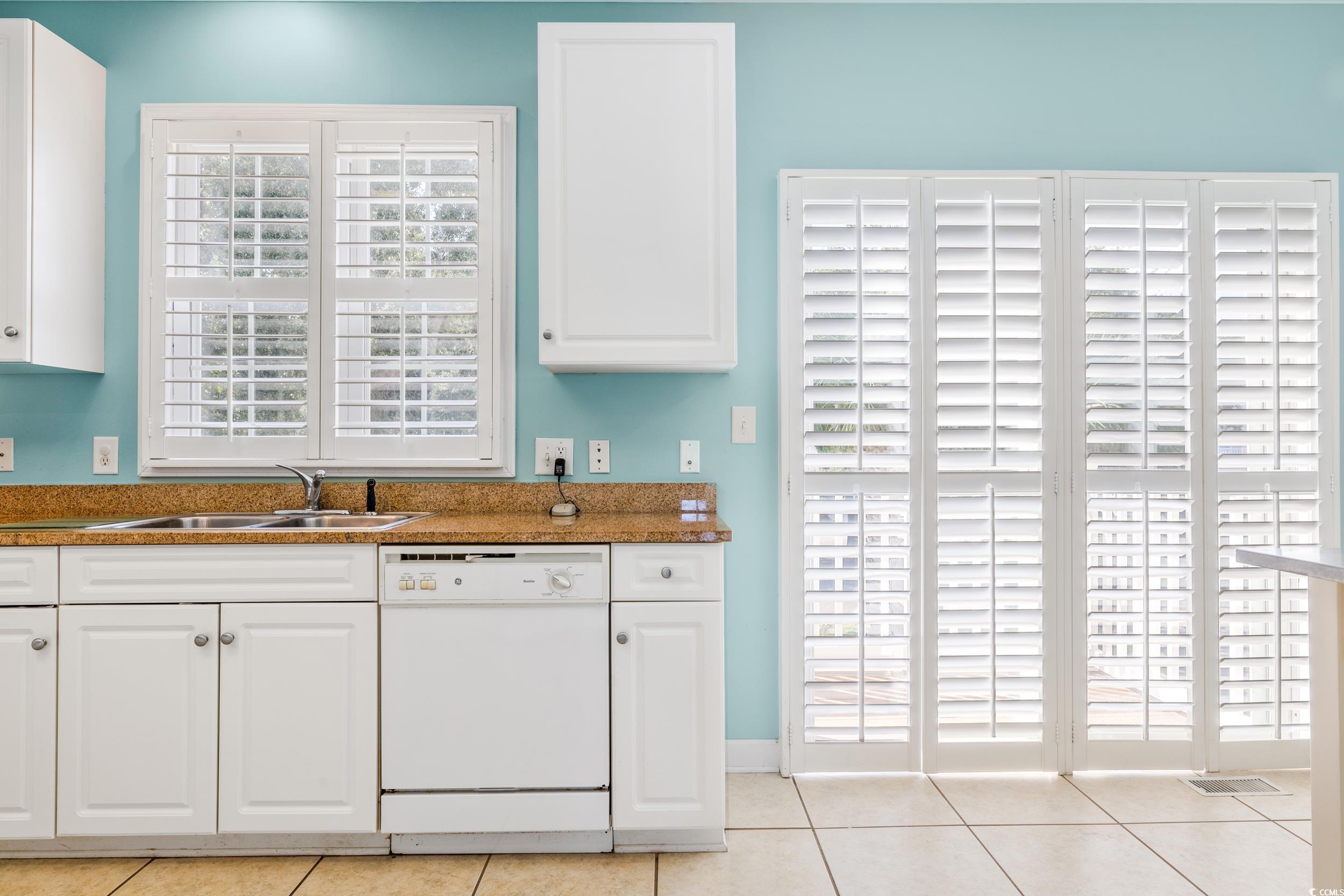 601 N Hillside Dr. Unit: 403