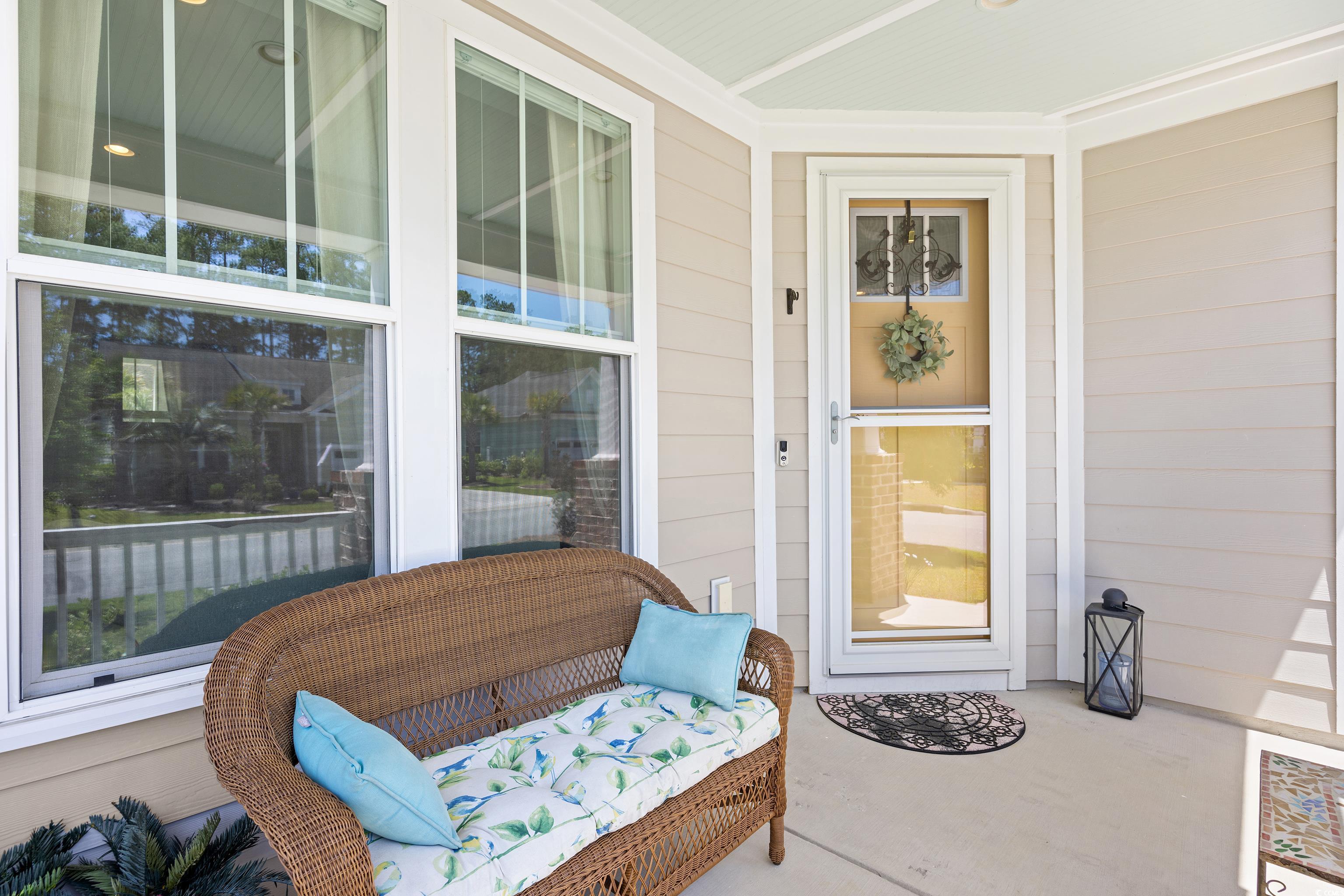 1048 Longwood Bluffs Circle