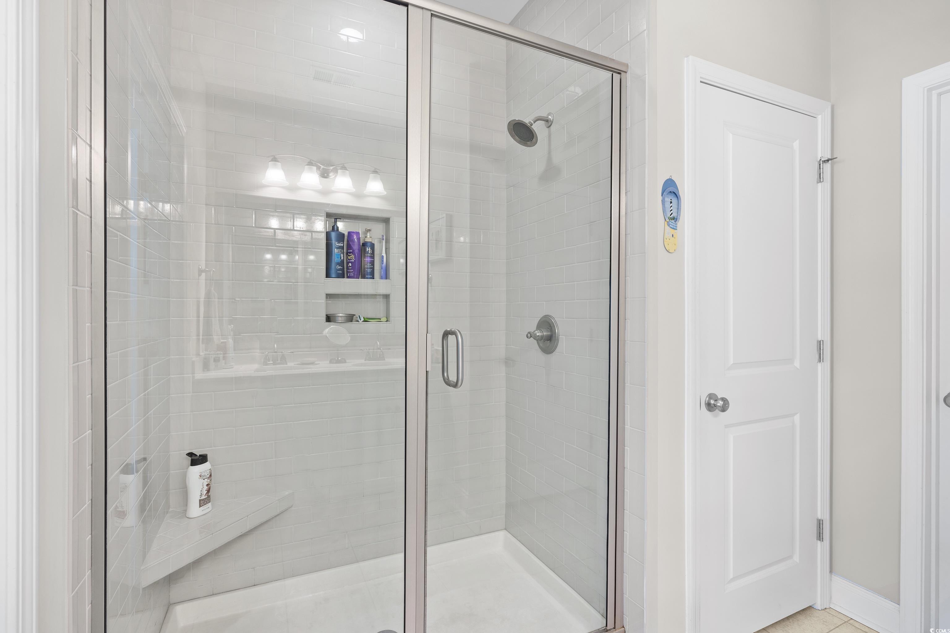 1048 Longwood Bluffs Circle