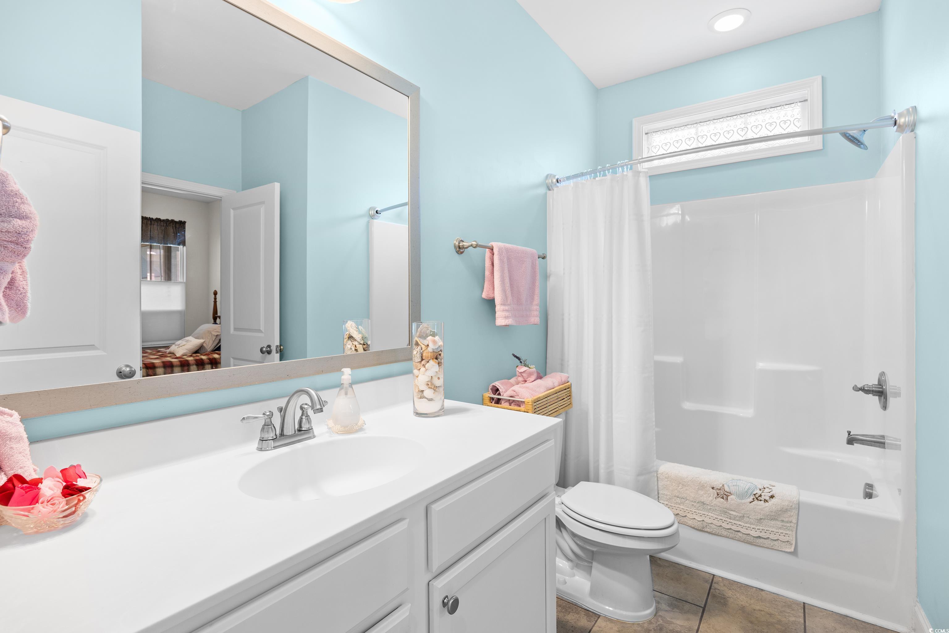 1048 Longwood Bluffs Circle