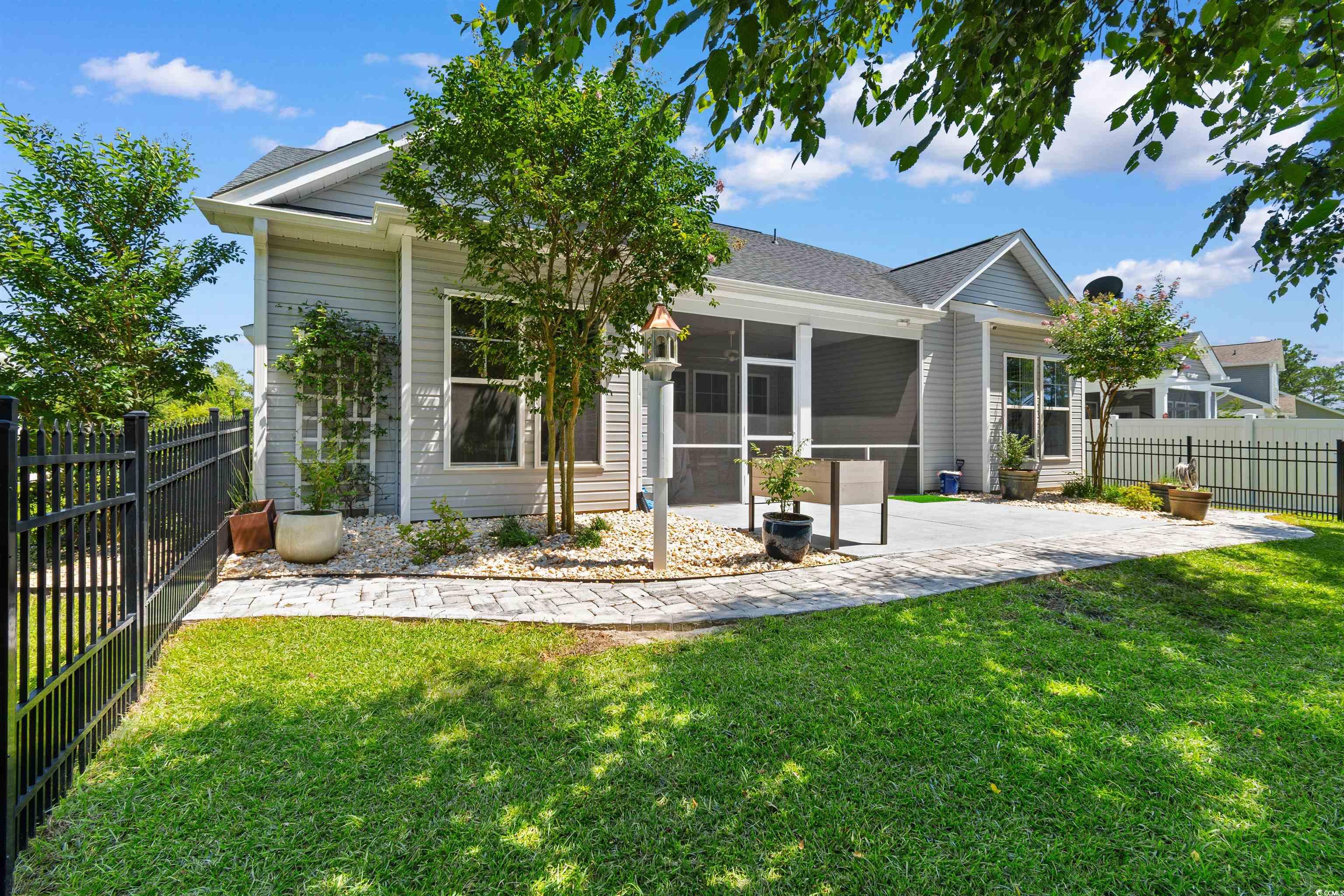 3647 Diamond Stars Way