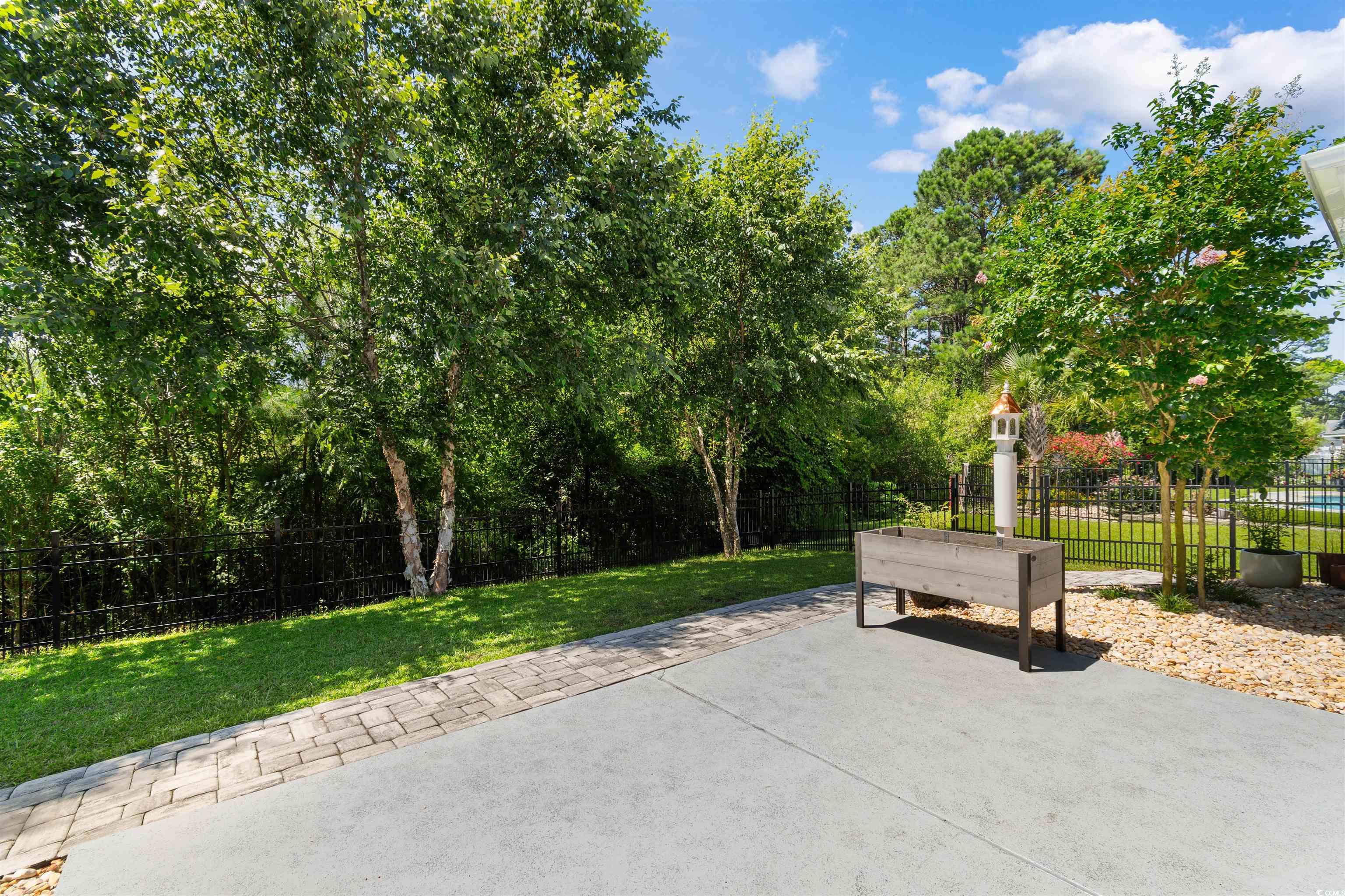 3647 Diamond Stars Way