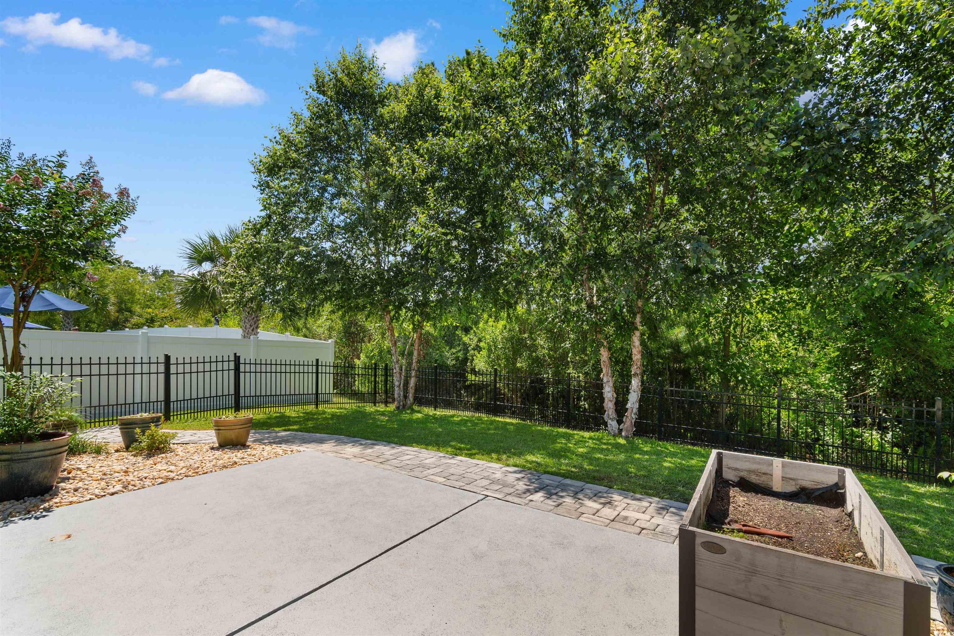 3647 Diamond Stars Way