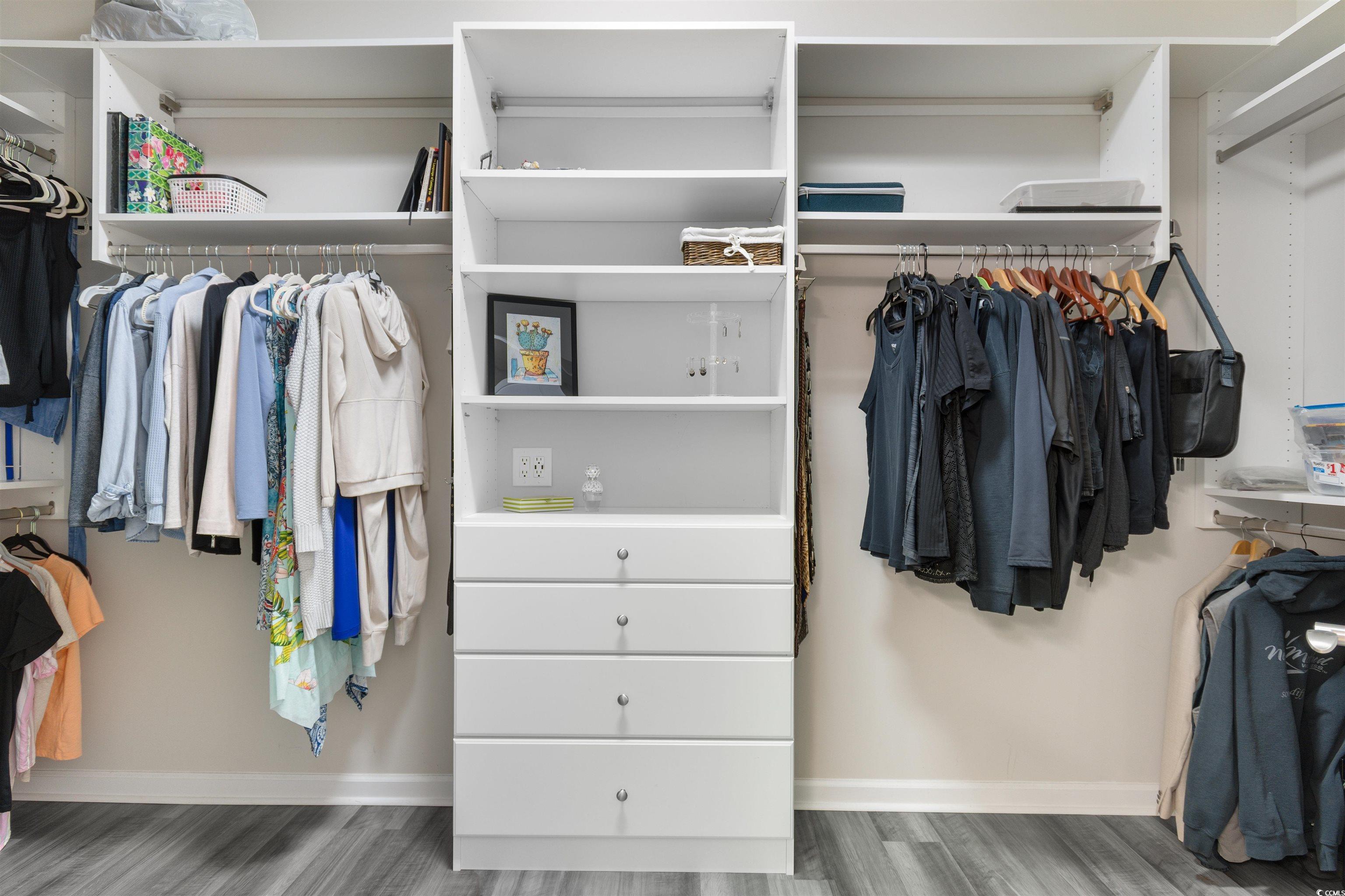 3647 Diamond Stars Way