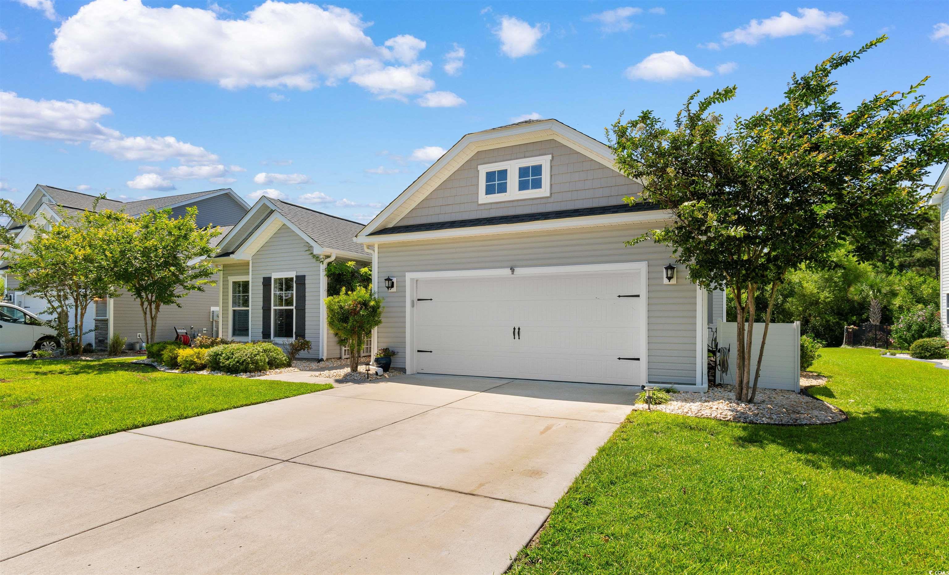 3647 Diamond Stars Way