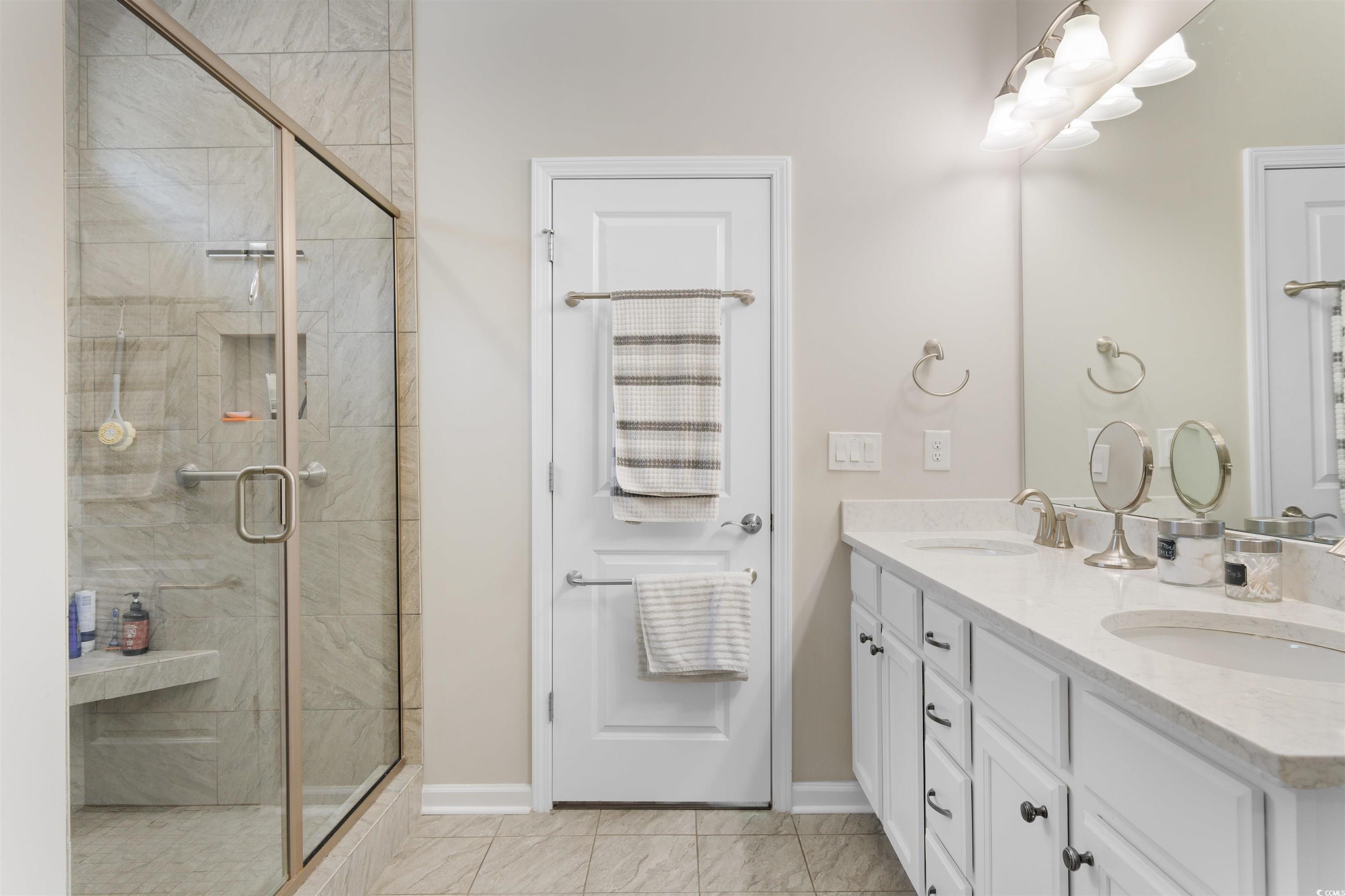 3647 Diamond Stars Way