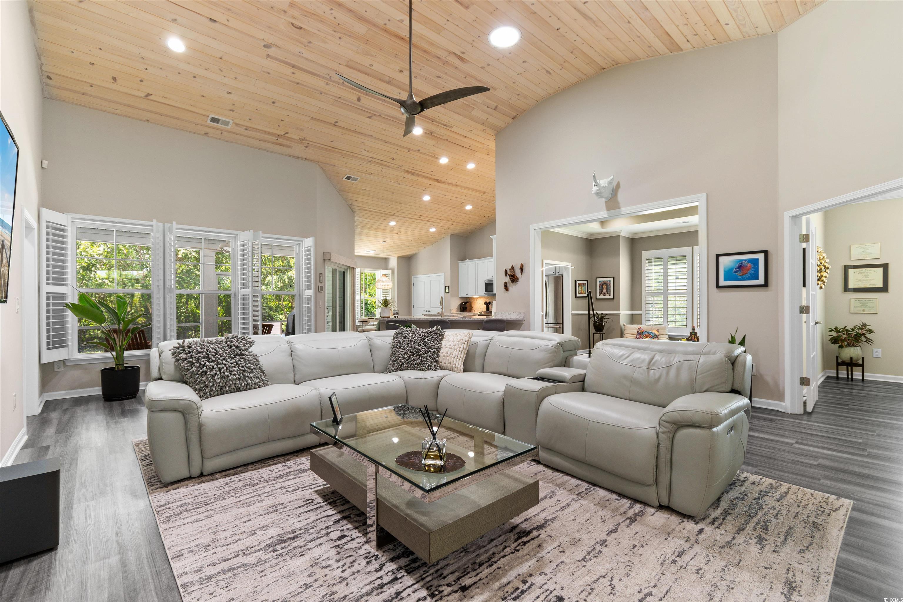 3647 Diamond Stars Way