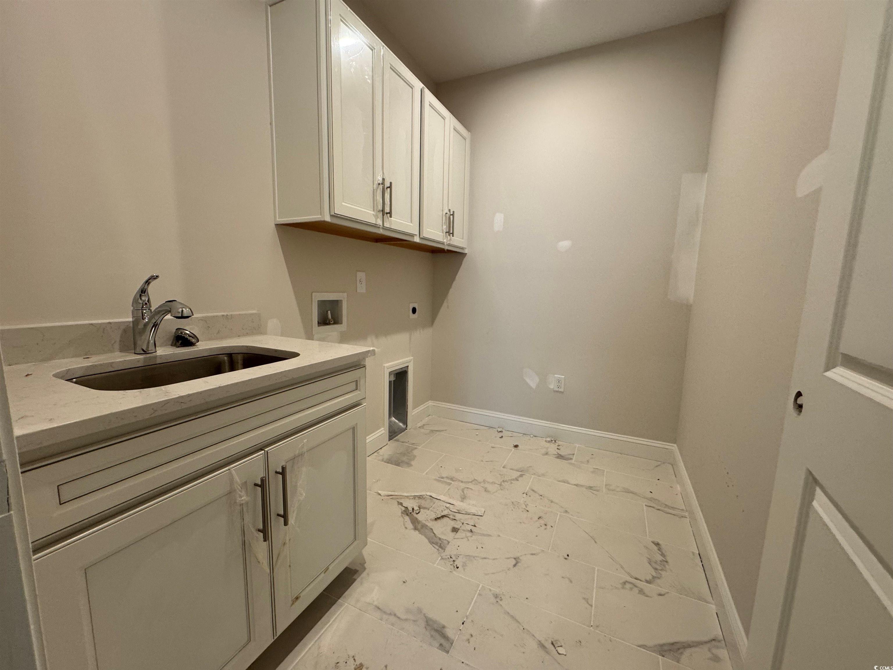 1221 Beeblossom Dr.