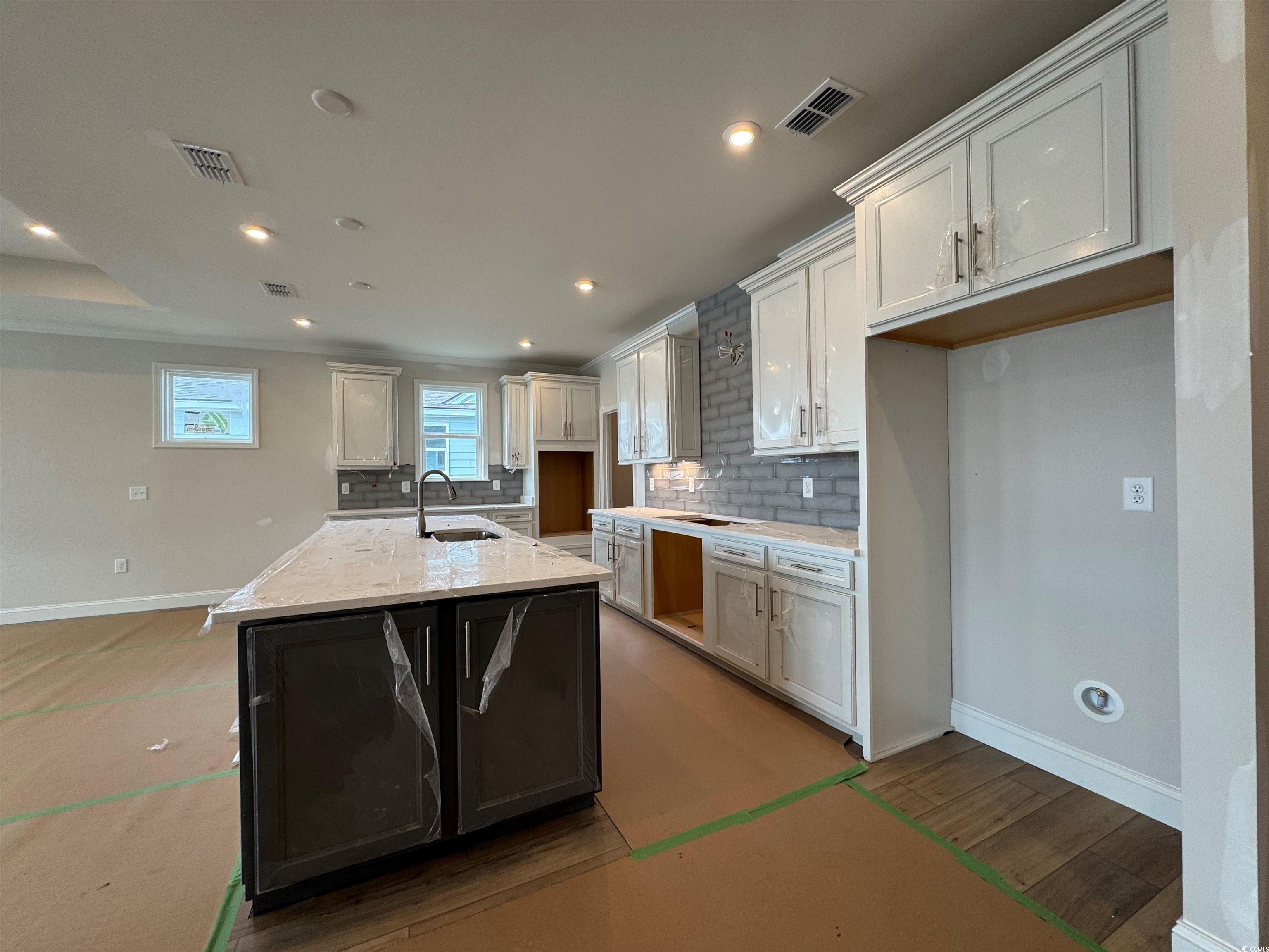 1221 Beeblossom Dr.